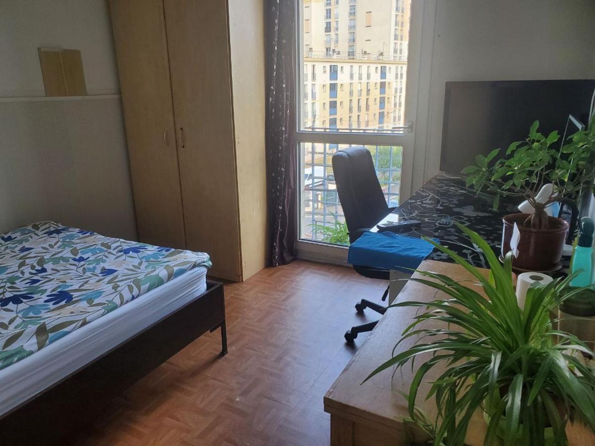 Chambre Confortable Orly Luaran gambar